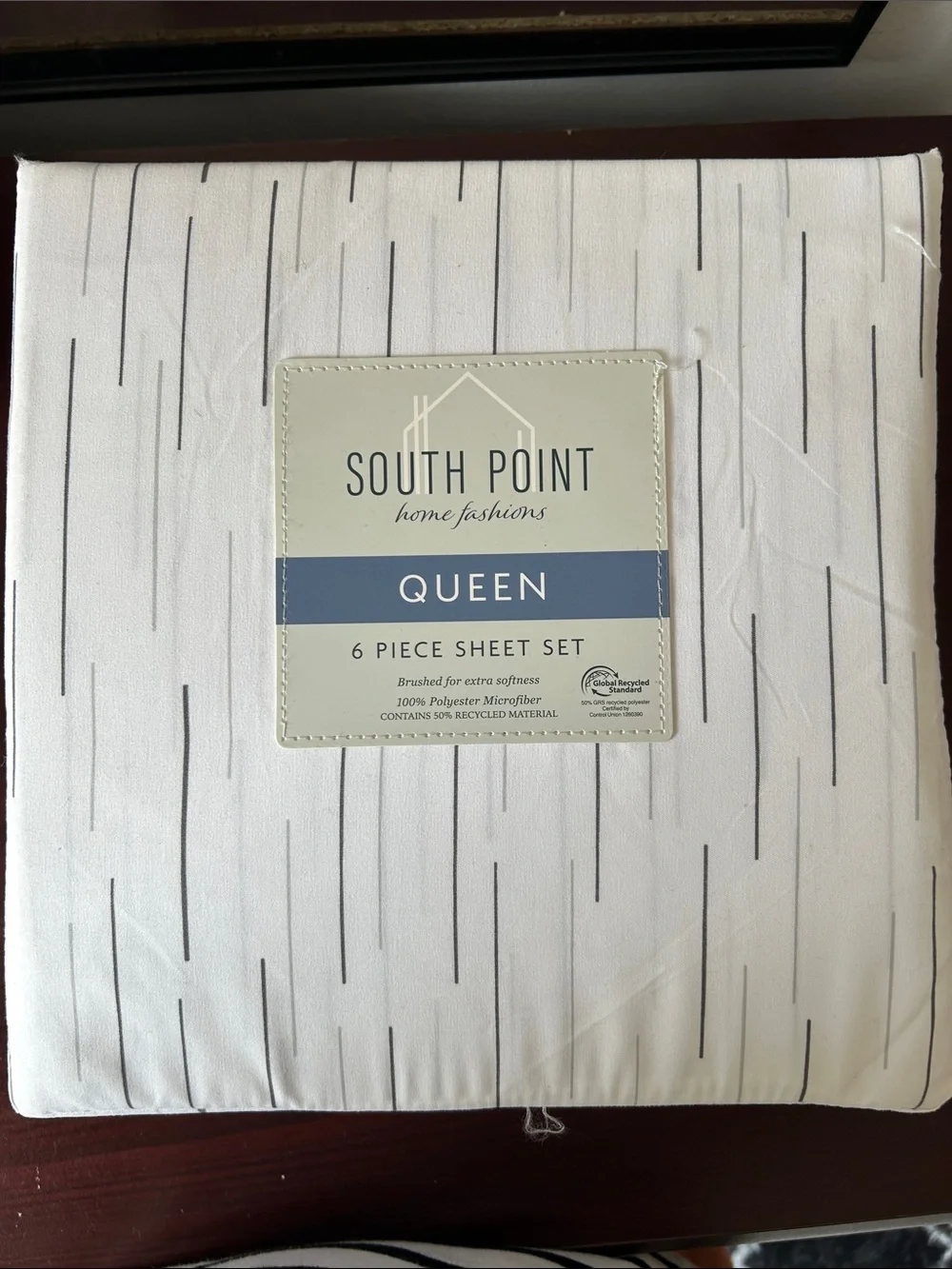 South Point Queen 6-Piece Sheet Set in White with Black Pinstripe
